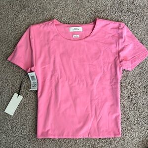 NWT Aritzia contour crew top in light gumball pink - size small
